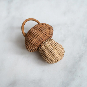 Sonajero de Ratán Natural con Forma de Hongo para Bebés, Juguetes Colgantes para Dormir en la Cuna, Sonajeros Hechos a Mano con Campana - Product Image 2