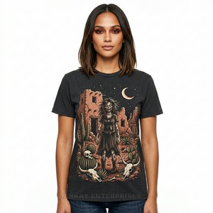 Camiseta gráfica para mujer con tipografía desgastada, camiseta con estampado de calavera She Never Dies, camiseta de algodón con serigrafía personalizada, top de ropa urbana - Product Image 5