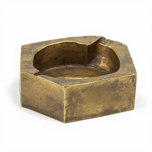 Classic Square Metal Cigar Ashtray Durable Design for Smoking Accessories - Product Image 3