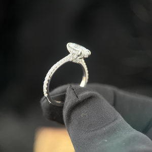 Anillo de Diamantes Cultivados en Laboratorio, Ovalados, 1.10ct en el Centro, 0.50ct Laterales, Oro Blanco de 14K, Bañado en Rodio, Certificado IGI, Eternidad Completa, para Novia - Product Image 5