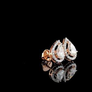 Pendientes de Oro Rosa de 14K con Diamante Cultivado en Laboratorio de Corte Pera de 2.40ct, con Halo, para Compromiso y Boda, Joyería Elegante, Regalo para Mujeres y Niñas - Product Image 2
