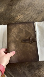 Carnet en cuir, organiseur vintage avec reliure métallique à 6 anneaux, 120 pages de papier ligné et pochette, pour écrivains, travail et affaires - Product Image 6