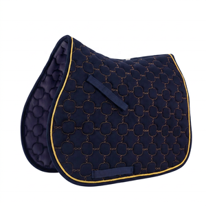 Tapis de selle de dressage en velours matelassé marron avec bordure dorée et sangles bordeaux - Product Image 5