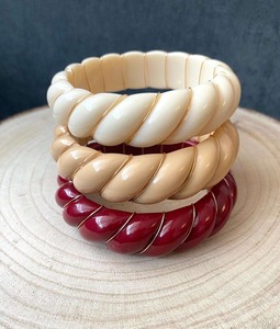 กำไลข้อมือเรซิ่นงานศิลปะสำหรับผู้หญิง งานฝีมือทำมือ เครื่องประดับทันสมัย น้ำหนักเบา เหมาะสำหรับใส่ทุกวัน - Product Image 6