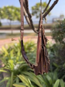 กระเป๋าหนังแท้ดีไซน์เฉพาะตัว กระเป๋าสะพายไหล่สุดเก๋ ทันสมัย เหมาะสำหรับการเดินทาง  กระเป๋าถือขนสัตว์อย่างดี  ใช้งานง่าย พร้อมสายคาดเอว - Product Image 2