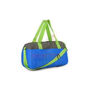 Sac de sport et de voyage léger et pratique avec espace de rangement pour activités sportives et quotidiennes - Product Image 4