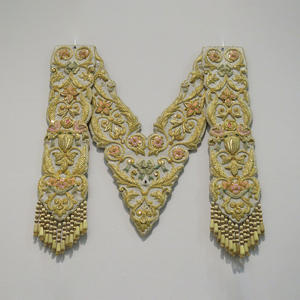 ชุดเดรสปักมือลายกระโปรงทองคำพระแม่มารี ผ้าไหมปักดิ้นทองคำ งานปักมือสั่งทำพิเศษสำหรับผู้หญิง มีจำหน่ายแล้ว - Product Image 4