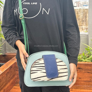 กระเป๋าหนังมีฝาปิดพิมพ์ลายสัตว์ใหม่กระเป๋าหนังรีไซเคิลกระเป๋าถือแบบสะพายไหล่ทำด้วยมือ - Product Image 3