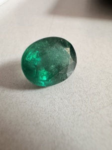 Piedra Preciosa Verde Ovalada de Corte Esmeralda de 6.96 Quilates de Primera Calidad para Diseño de Joyería Fina, Suministro de Piedras Preciosas al por Mayor B2B - Product Image 3