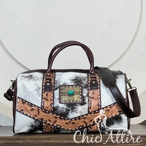 Nouveaux arrivages : sacs de voyage en cuir de vachette véritable, faits à la main, élégants, avec détails floraux et conchos turquoise. - Product Image 1