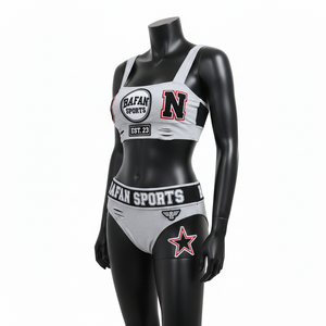 Conjunto de bikini para mujer de nailon y spandex de alta elasticidad, gris, blanco, negro, con paneles en contraste, banda jacquard y logotipo personalizado. - Product Image 4