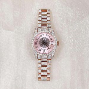 Reloj de Diamantes Splendid Jewelry para Hombre, Analógico de Cuarzo, Correa Plateada con Moissanita, Esfera de 28 mm, Números Romanos, Estilo Lujoso, Cristal de Zafiro - Product Image 5
