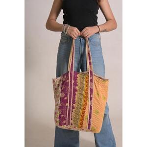 Bolsa de Mano de Algodón Ecológico Kantha, Estilo Vintage Indio Boho, Estampada y Hecha a Mano - Product Image 4