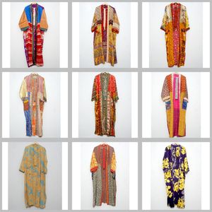 Albornoz de seda indio multicolor surtido, estilo kimono, Kantha, ropa de dormir al por mayor, vestido largo hecho a mano con patchwork - Product Image 1