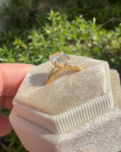 Anillo de Compromiso con Diamante Solitario Ovalado de 3 Quilates Cultivado en Laboratorio para Mujer, Oro Sólido de 14K, Certificado IGI, Regalo de Aniversario - Product Image 5