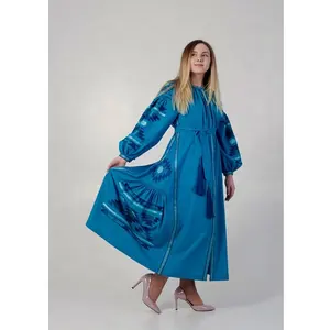 100% 공장 가격 정통 우크라이나 민속 수 놓은 우수한 드레스 스카이 블루 새로운 도착 저녁 파티 리조트 맥시 드레스