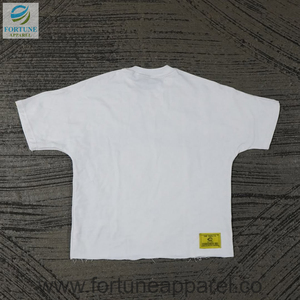 T-shirt décontracté unisexe pour homme et femme, 100% coton, 220 g/m², 16 couleurs, avec des caractéristiques anti-rides, séchage rapide et écologiques - Product Image 4