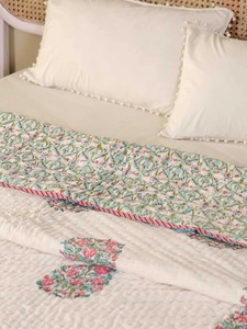Edredón Bordado Bohemio con Patrón Floral Azul, Hecho a Mano en Algodón, Juego de Ropa de Cama para Decoración del Hogar para Todas las Temporadas - Product Image 2