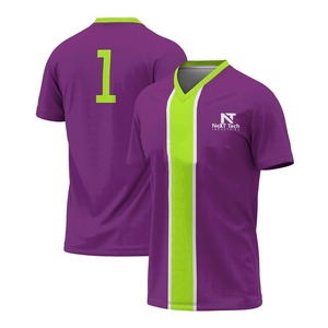 Vêtements de sport confortables pour hommes, uniforme de football 100% polyester, uniforme de football sur mesure pour hommes - Product Image 1