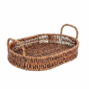 Plateau de service ovale en rotin tressé brun foncé avec poignées latérales surélevées, disponible à prix de gros. - Product Image 1