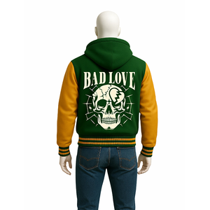 Blouson universitaire pour homme avec imprimé crâne et roses « Love » – Bomber à capuche vert et or tendance pour le streetwear et le style décontracté - Product Image 4