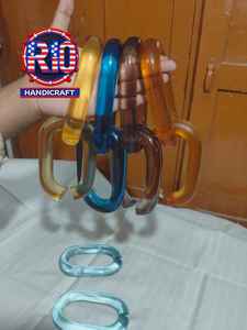 Pièces de chaîne ouvertes en acrylique colorées à bas prix pour la décoration intérieure DIY, composants en résine en forme de C, accessoires pour sculptures murales - Product Image 4