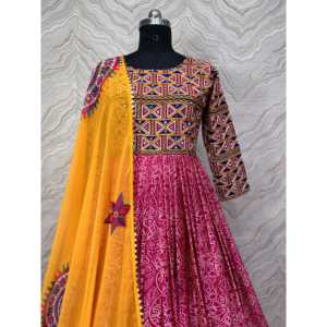 Robe Anarkali de mariage jaune élégante et modeste DHK avec broderie miroir artisanale, taille XL, dupatta inclus - Product Image 2