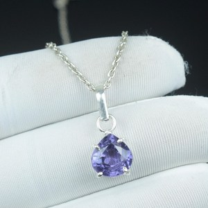 Pendentif Cœur Unique en Alexandrite, Argent Sterling 925, Collier Minimaliste à Changement de Couleur Fait Main - Product Image 4