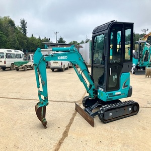 Mini-excavatrice Kobelco pour projets de construction, dotée de commandes fluides, d'une flèche performante et d'une mobilité pratique sur le chantier. - Product Image 3