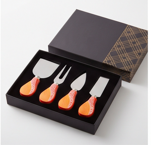Juego de 4 Cuchillos para Queso con Hoja de Acero Inoxidable, Mango de Resina con Patrón de Mosaico Naranja, Herramientas para Untar Queso y Tenedores para Uso en la Cocina - Product Image 6
