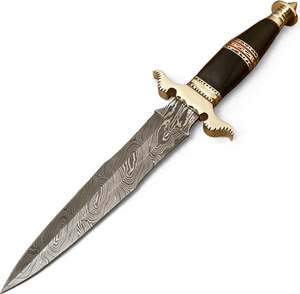 Cuchillo utilitario de exterior hecho a mano con punta de lanza de acero de Damasco, guardacuchilla de latón con diseño de espiral y mango de cuerno negro - Product Image 3