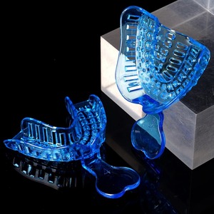 2 Bandejas Desechables Rojas para Impresiones Dentales Tallas S/M/L para Adultos y Niños, Soportes para Dientes BSI-CP-632 BAFA SURGICAL INSTRUMENTS CE - Product Image 1