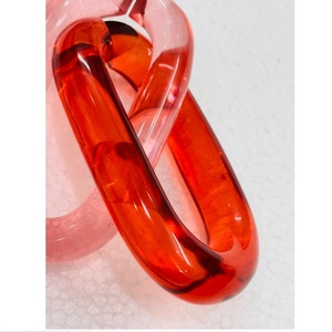 Arte en resina decorativo. El nuevo diseño colorido de eslabones de cadena de resina, disponible en tamaño grande y pequeño, y con posibilidad de personalizar el logotipo. - Product Image 3