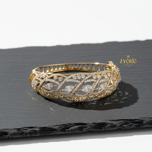 สร้อยข้อมือเพชรเลี้ยงแบบถักลายทองคำ 14K/18K ดีไซน์คลาสสิก หรูหรา สง่างาม ของขวัญสำหรับผู้หญิง งานแต่งงาน งานเลี้ยง - Product Image 1