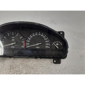 Tableaux de bord d'occasion de type S XR8F10849AL - Product Image 3