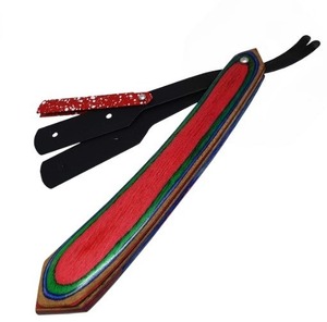 Navaja de barbero desechable con mango de plástico de 153 mm, hoja de acero inoxidable para uso facial, punta con recubrimiento en polvo de 48 g. - Product Image 1