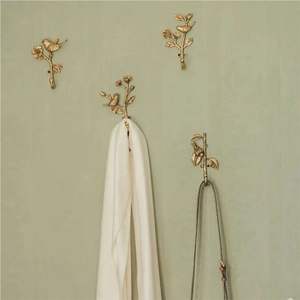 Crochet mural décoratif papillon doré de luxe, patère murale en fer forgé antique, patère à vêtements robuste en métal pour salon et chambre à coucher - Product Image 6