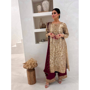 Meilleure collection de vêtements de style indien pour les occasions festives, collection de créateurs de vêtements en soie Frendy avec broderie de sequins, ensemble Sharara - Product Image 1