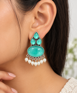 Boucles d'oreilles pendantes en argent oxydé avec pierres aqua-vertes et perles, style bohème ethnique indien, bijoux de déclaration, vente en gros - Product Image 5