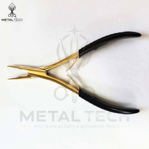 Pince de retrait d'extensions capillaires en acier inoxydable plaqué or, avec poignée ergonomique noire à prise souple, outil de salon pour la destruction de micro-anneaux - Product Image 4