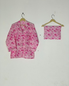 Ensemble de pyjama pour femmes, motif ethnique imprimé à la main, rose, peau sensible, haute qualité, prix de gros - Product Image 2