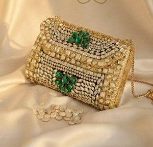 Sac de rangement artisanal en gros, pochette chic en pierre Kundan indienne, pochette de soirée, mariage, ethnique, en métal, sac à main royal de mariée - Product Image 2
