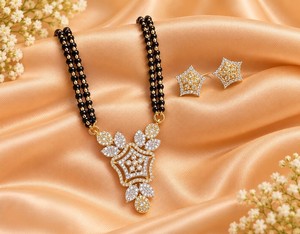 Juego de Collar y Pendientes Mangalsutra Chapados en Oro de 18K para Mujer, Joyería de Circonita con Cuentas Negras para Boda, Aniversario u Ocasiones Especiales - Product Image 2