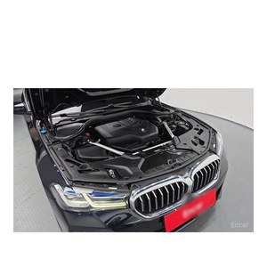 BMW Serie 5 530i M Sport, Modelo Enero 2023, con 27,998 km, Volante a la Izquierda, Caja de Cambios Automática - Product Image 6