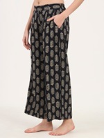Kurta Moderna Negra con Estampado Étnico de Excelente Calidad con Pantalón para Salidas Informales o Uso en la Oficina, Disponible a Precio de Exportación