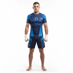 Ensemble d'entraînement pour hommes, comprenant un rashguard à manches courtes MMA et un short de combat compressif - Product Image 3