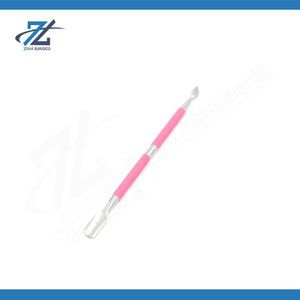 Pousse-cuticules et nettoyeur professionnel pour ongles, outil de manucure et pédicure pour l'élimination des ongles incarnés, en acier inoxydable, fabriqué au Pakistan - Product Image 5
