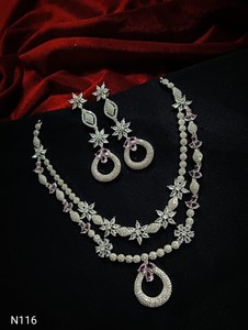 Conjunto de Joyería Nupcial Étnica Americana Clásica con Diamantes, Collar y Aretes de Dos Piezas para Boda y Fiesta, Estilo Moderno - Product Image 1