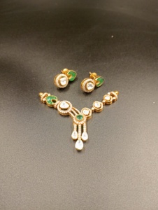 Juego de Collar con Colgante de Plata Chapado en Oro SM-695 de Amaira Jewels con Circonita Cúbica de Piedra Verde, Joyería Étnica de Compromiso para Mujer - Product Image 4