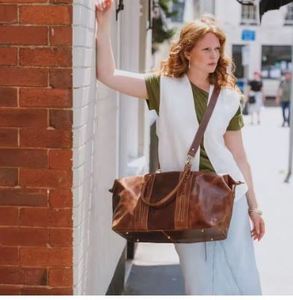 Bolsa de Viaje con Cierre Reforzado, Bolsa Resistente con Compartimentos Organizadores y Múltiples Bolsillos - Product Image 3